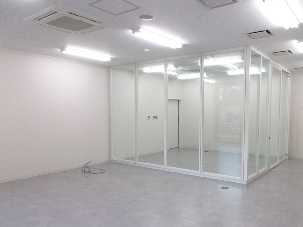 京都府立大学７号館オープンラボ整備工事