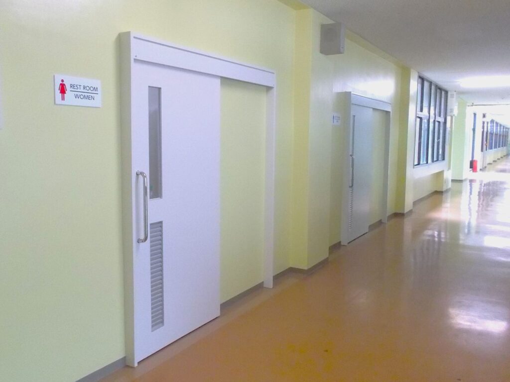 府立北稜高等学校特別教室棟トイレ改修工事